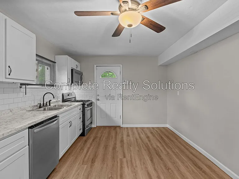201 Sadonia Ave — Photo 15