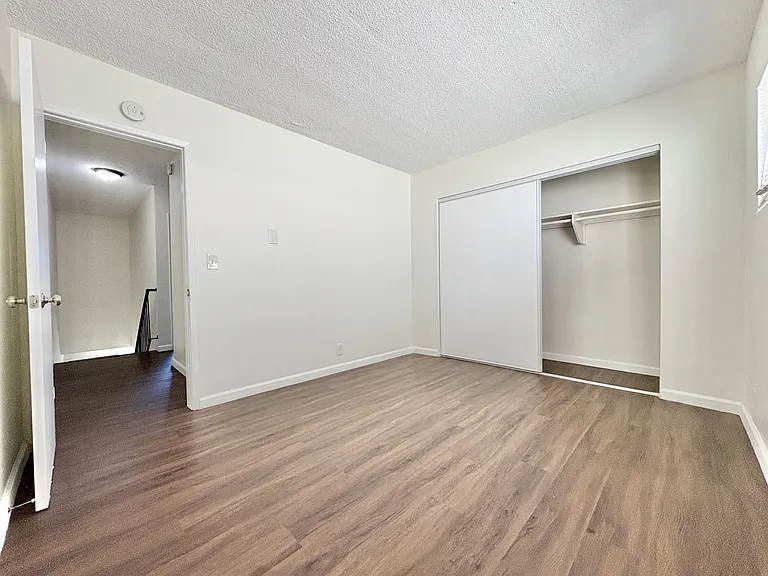 647 Olive Ave — Photo 9