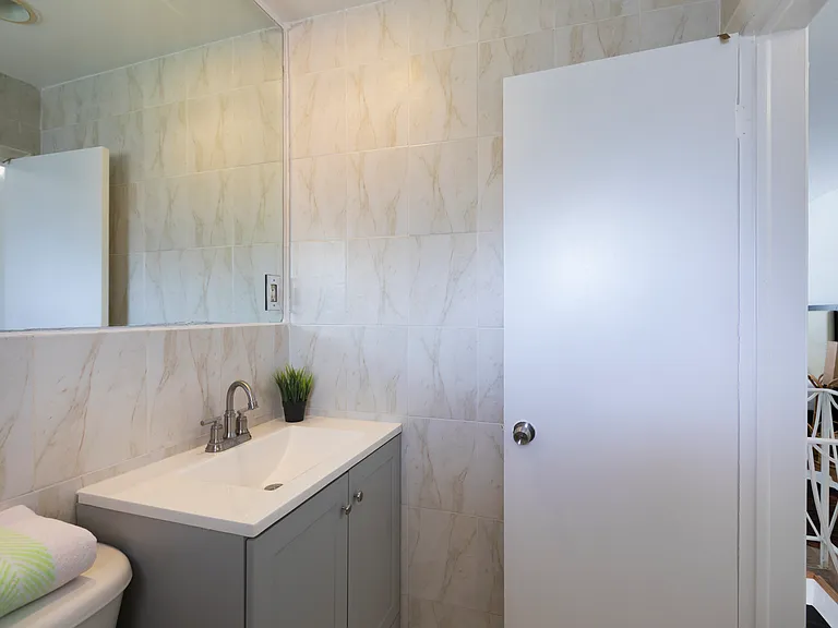 421 NE 68th St #7 — Photo 15