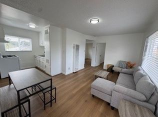 211 W 88th Pl, Los Angeles, CA 90003