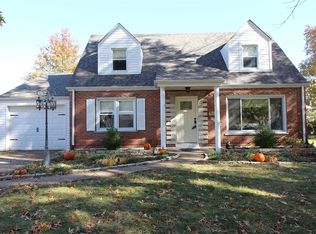 10008 Zenith Ct, Saint Louis, MO 63123