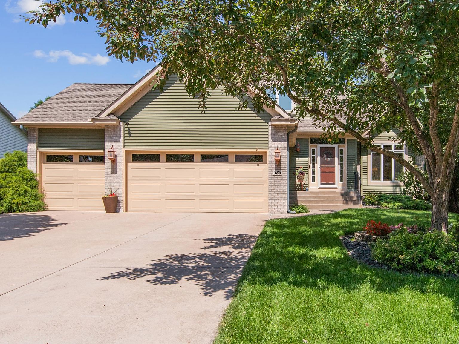 335 Linda Ln, Lino Lakes, MN 55014 Zillow