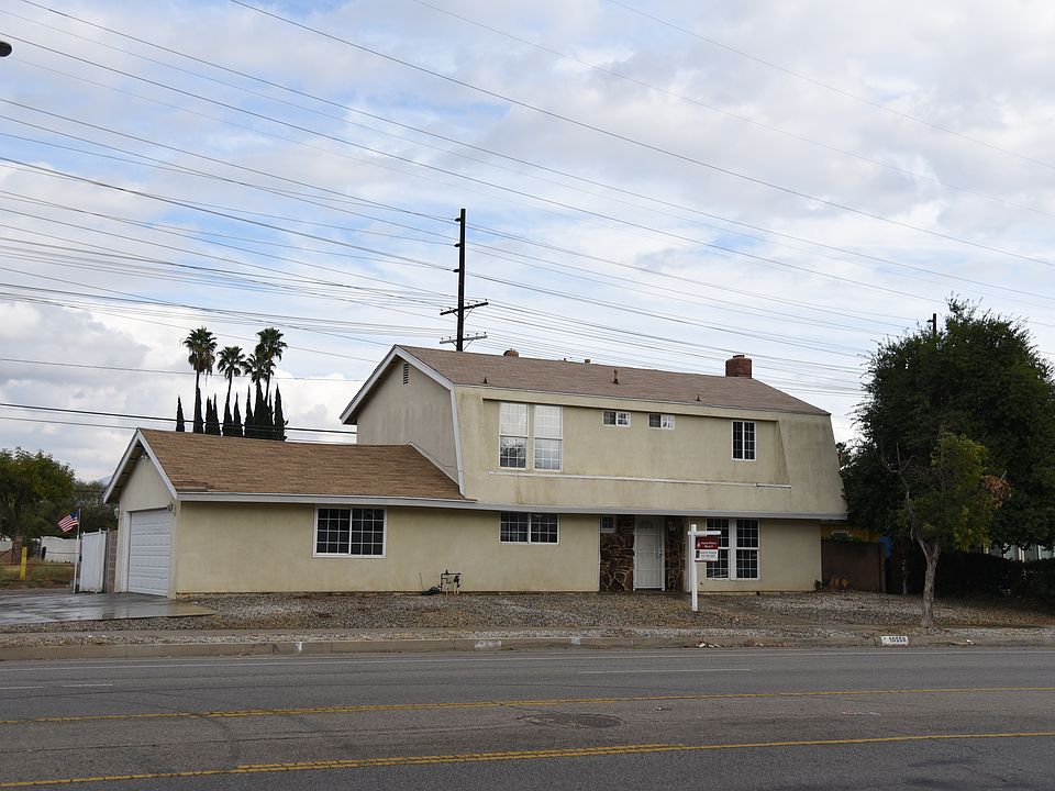 1st image of 10558 Woodman Ave