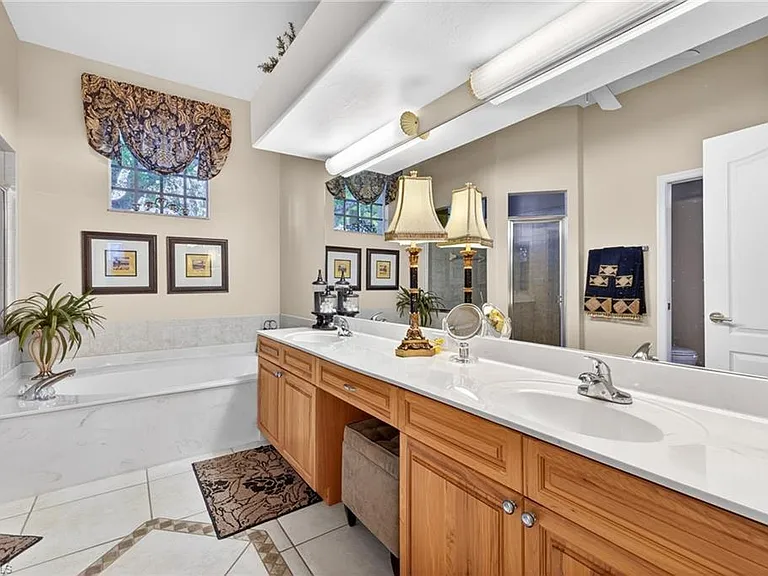9550 Cedar Creek Dr — Photo 15