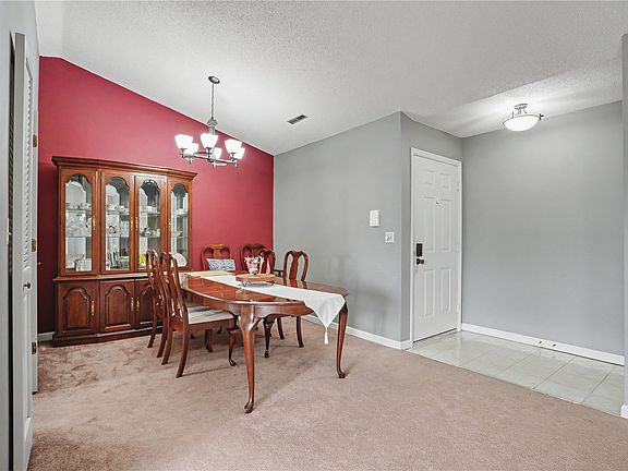 3rd image of 6208 Greenbriar Ln SW Unit C