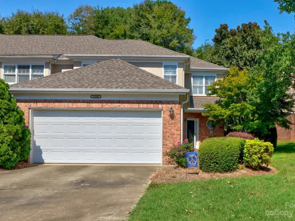 11182 Villa Trace Pl, Charlotte, NC 28277