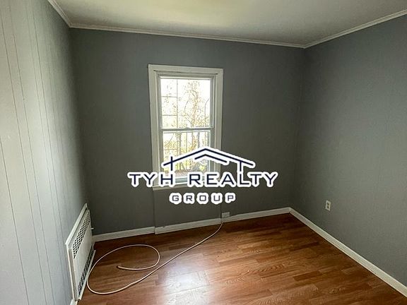 5th image of 67 Bedford St #2