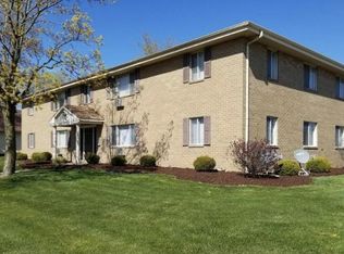 9047 16th Ave #8, Kenosha, WI 53143