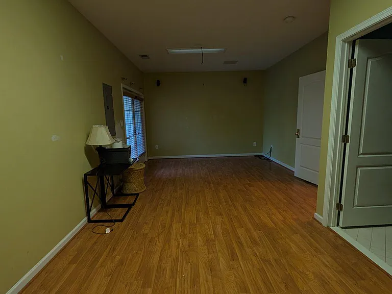 22611 Welborne Manor Sq — Photo 32
