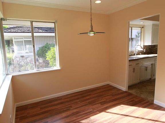 4th image of 360 Cliff Dr #1