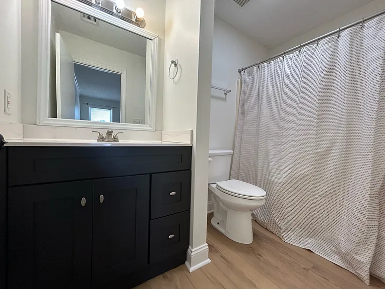 2505 W Broad St #1-221 — Photo 9