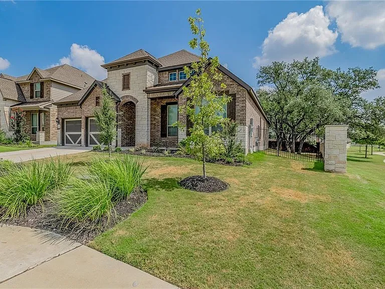 100 Orange Mimosa Ln — Photo 4