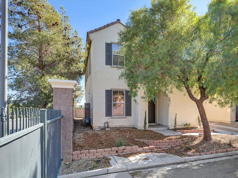 1st image of 10902 Lampione St