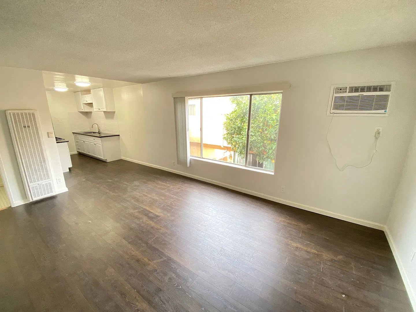 3362 Keystone Ave. — Photo 3