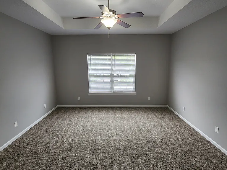8320 N Nodaway Ave — Photo 6