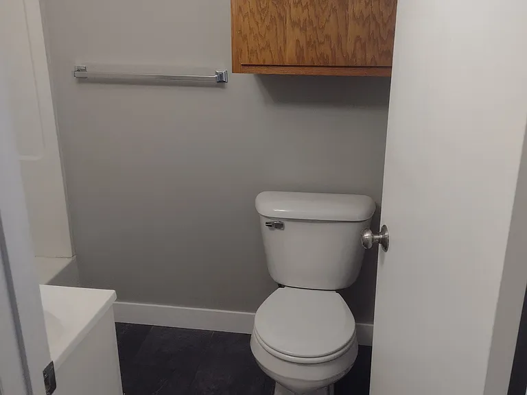 417B William St — Photo 3