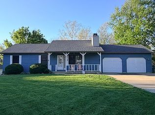 7970 Burgett Dr, Decatur, IL 62521