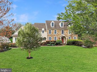 2 Limner Ct, West Chester, PA 19382