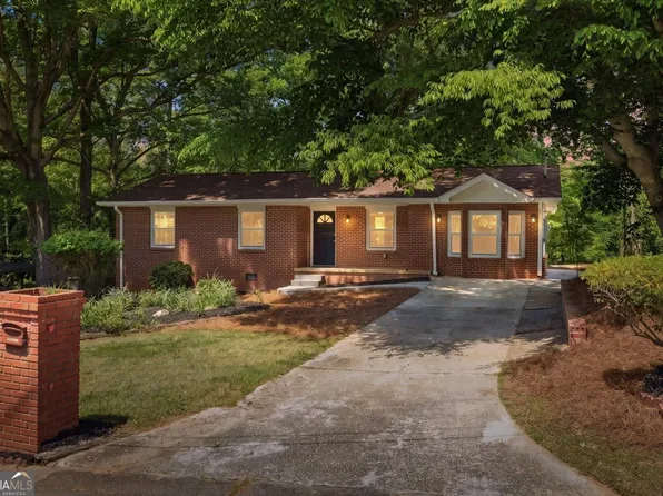 2522 Frost Dr SW, Marietta, GA 30008