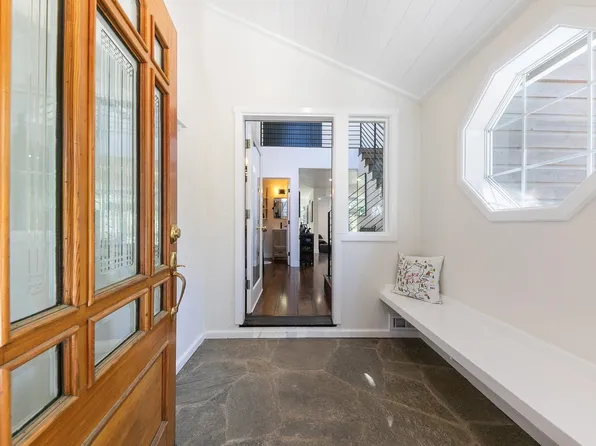 13862 Swiss Ln, Truckee, CA 96161