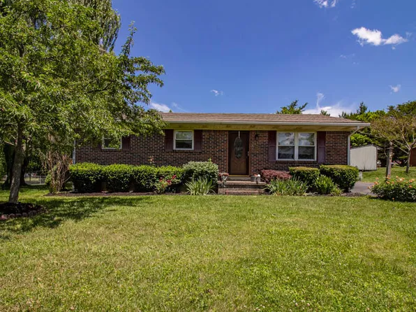 522 Dobbin Dr, Paris, KY 40361