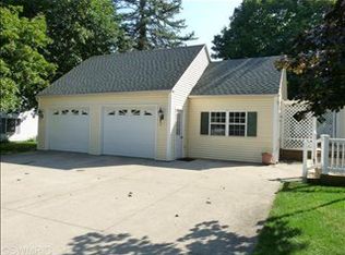 937 E Allegan St, Martin, MI 49070