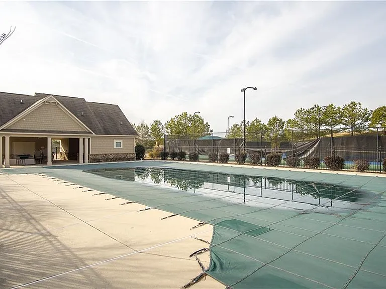 SwimmingPool