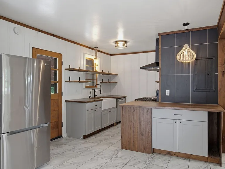 2923 Dunmore Dr — Photo 13