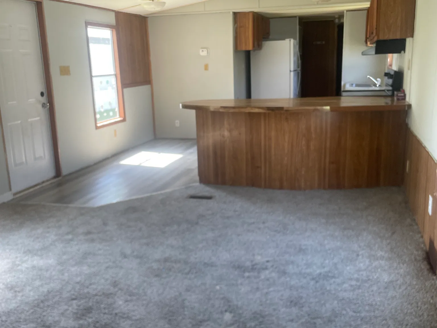 3 bed, 1.5 bath, $725 — Photo 3