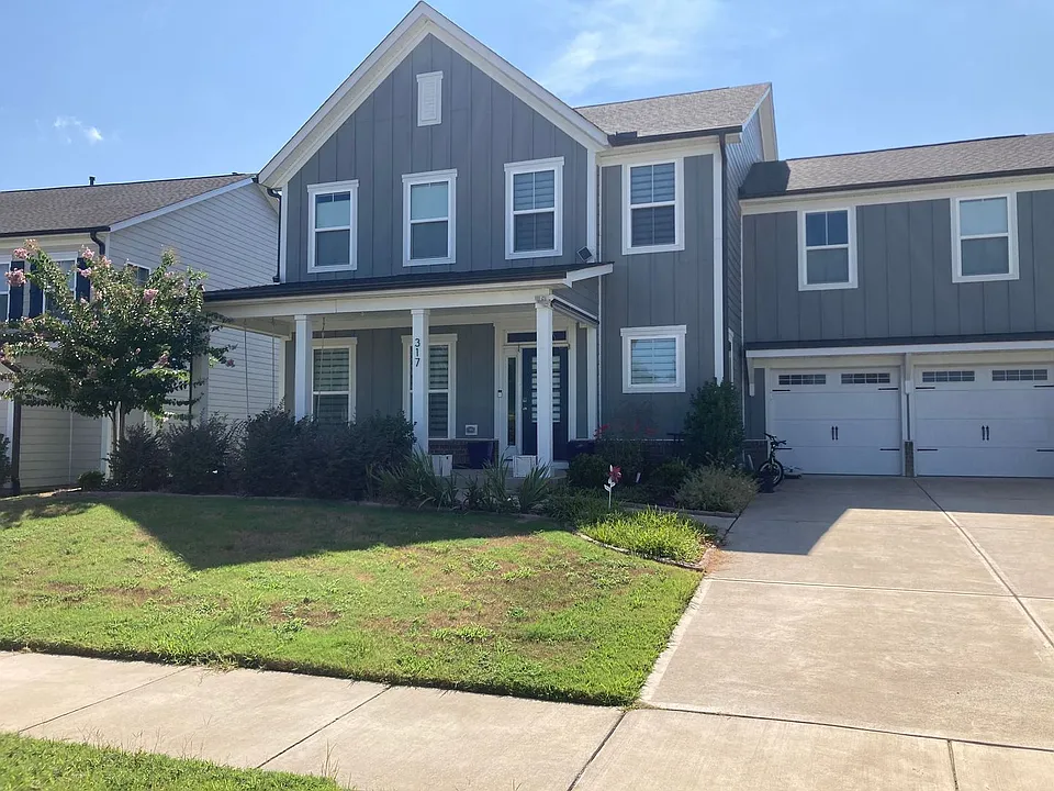 317 Aintree Ave