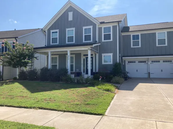 317 Aintree Ave, Holly Springs, NC 27540