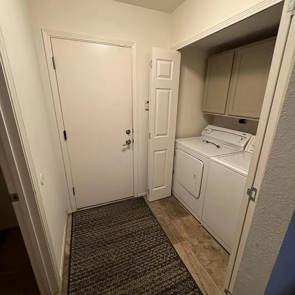 4921 Edwards Dr NE — Photo 2