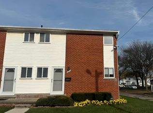 8602 Kaltz St, Center Line, MI 48015