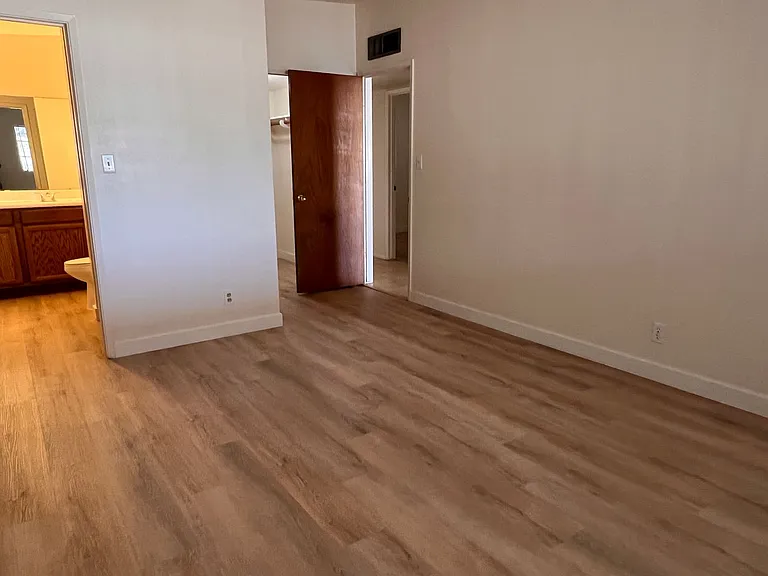 2219 N 73rd Pl — Photo 19