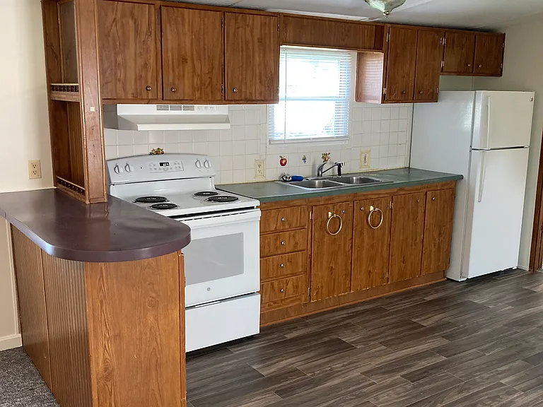 7 Lakewood Ct — Photo 13