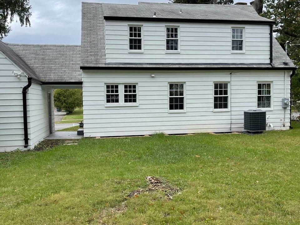 2nd image of 109 Broadview Ave