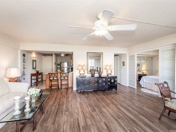 1645 Ala Wai Blvd APT 906, Honolulu, HI 96815