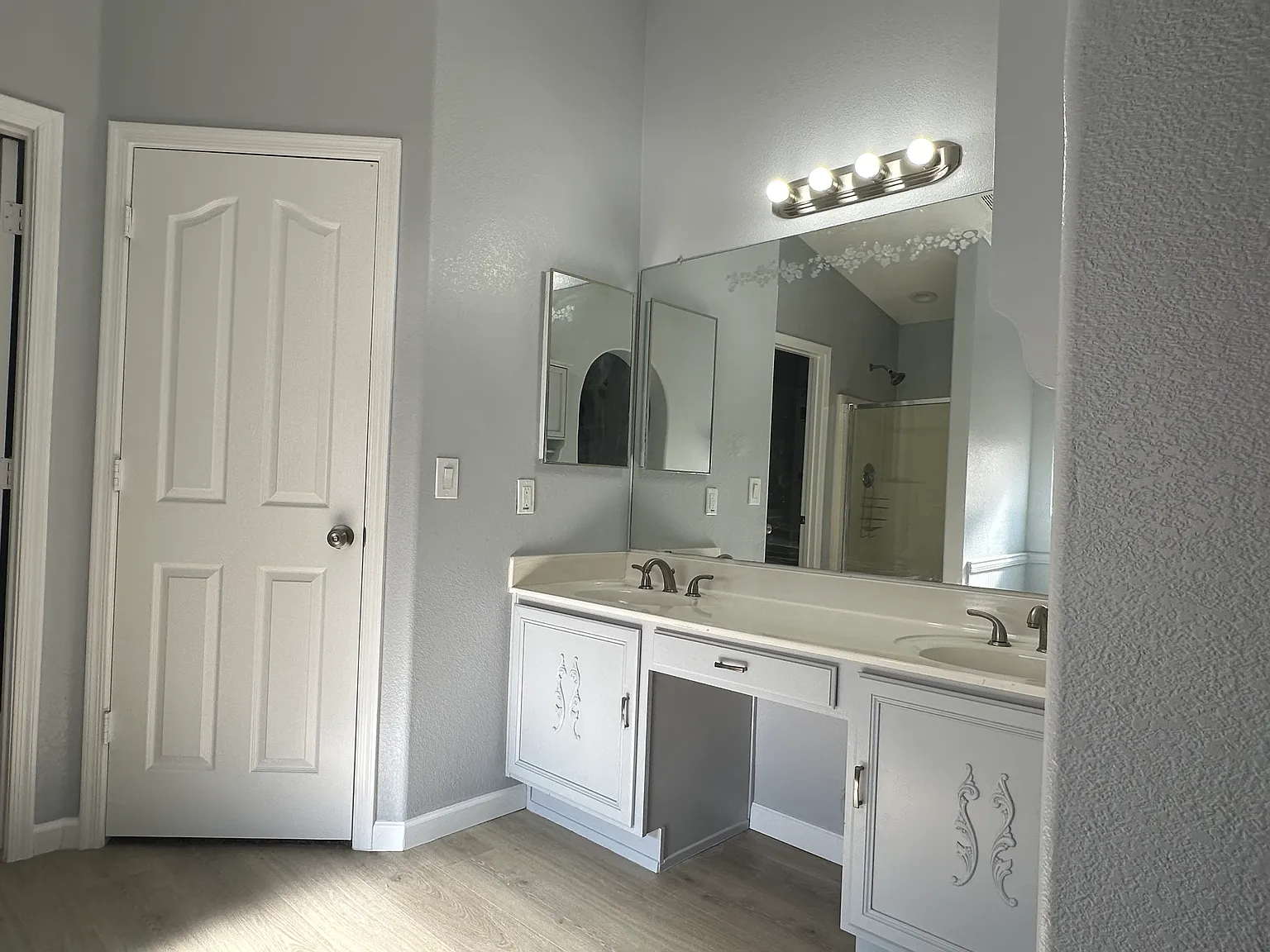3 bed, 1248 sqft, $2,100 — Photo 3