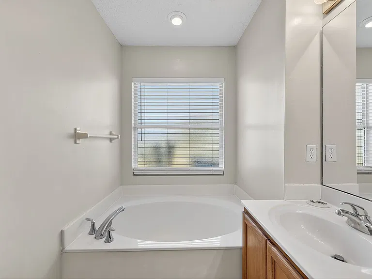 9205 Redtail Dr — Photo 18