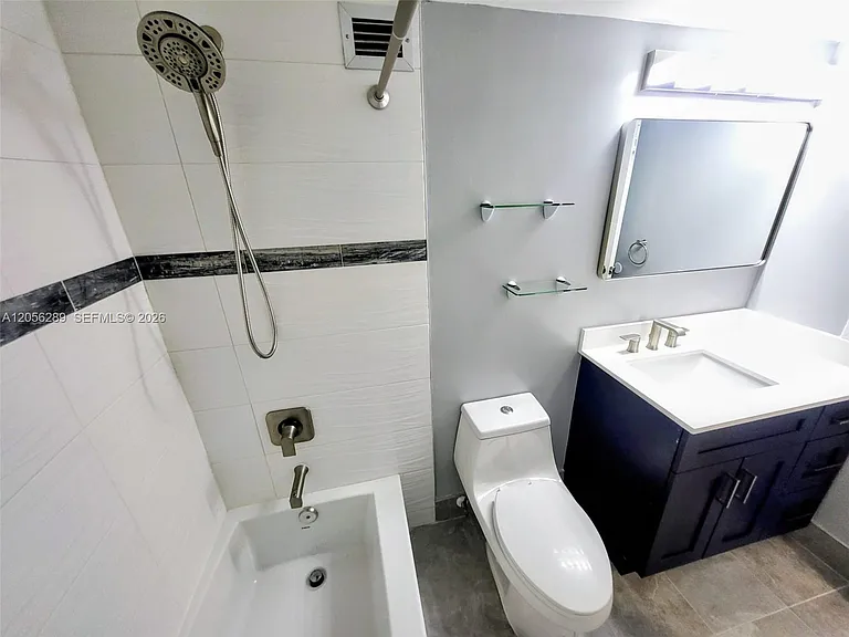 601 Three Islands Blvd #411 — Photo 20