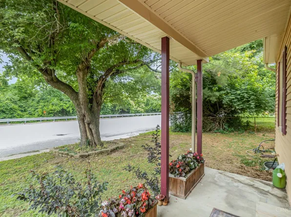 7032 River Rd, Cincinnati, OH 45233