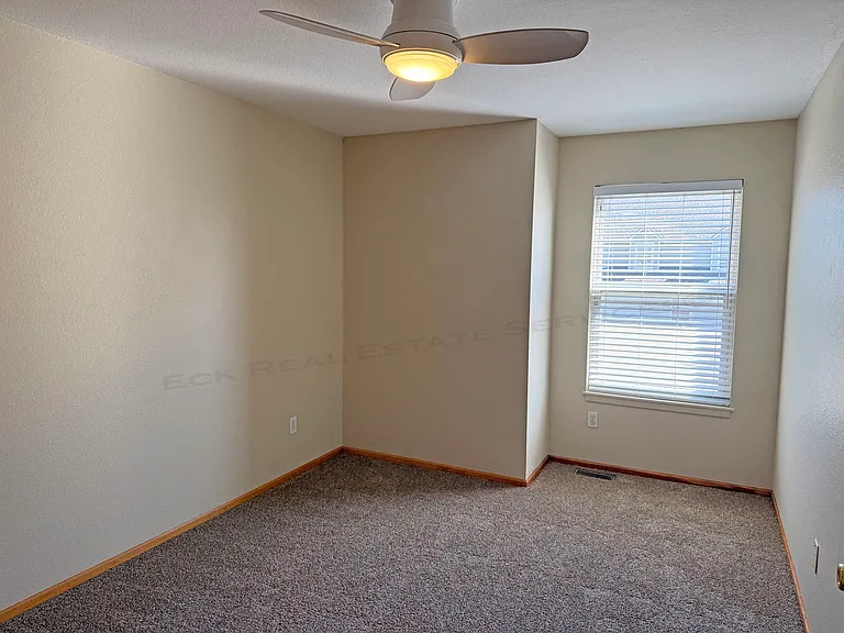 2759 Grand Cir — Photo 15