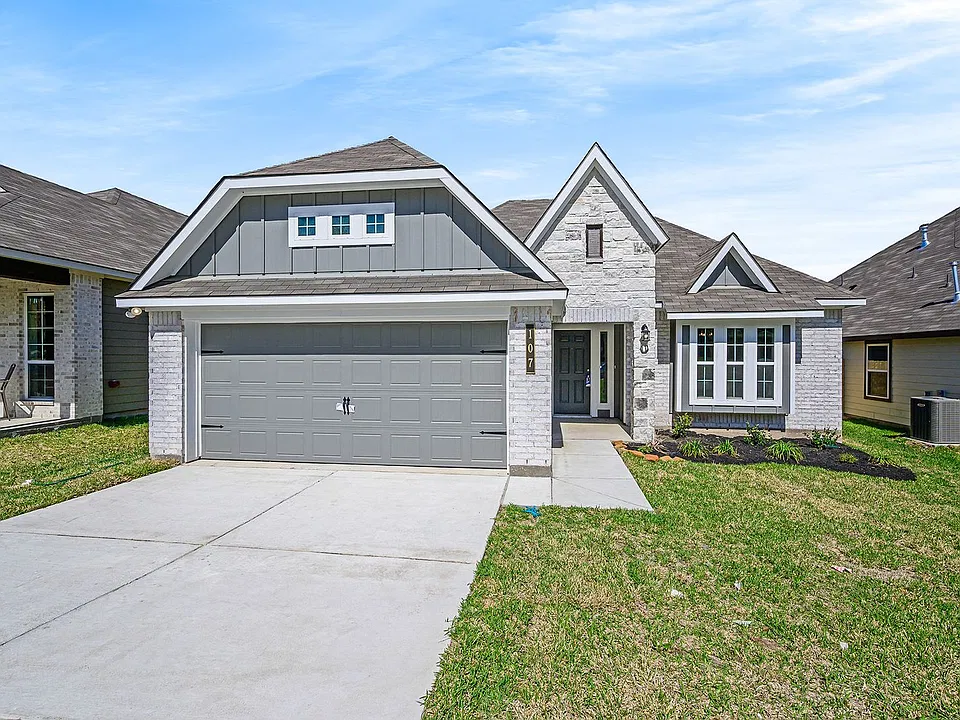 107 Alessandra Way