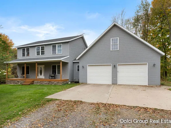 1072 Hayes St, Marne, MI 49435