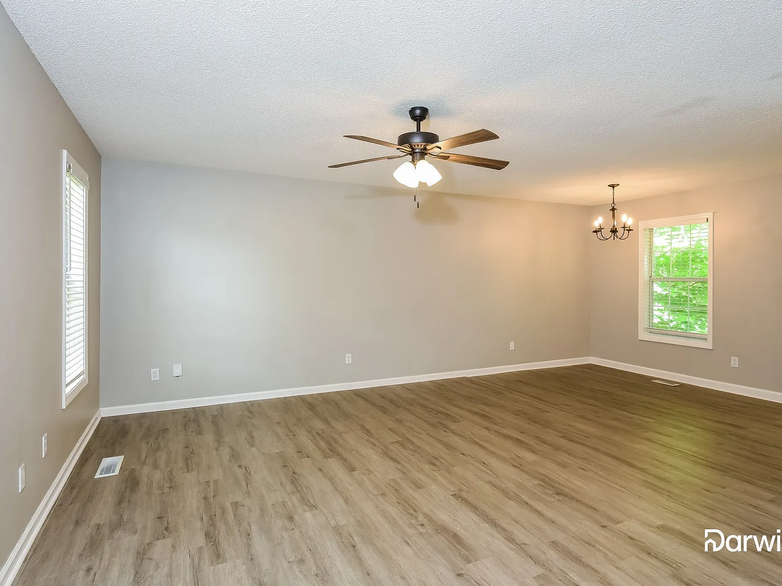 3 bed, 2.0 bath, 1200 sqft, $1,715 — Photo 4