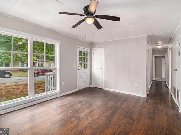 5 Westgate Park Ln, Newnan, GA 30263