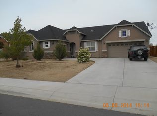 160 Oakridge Dr, Dayton, NV