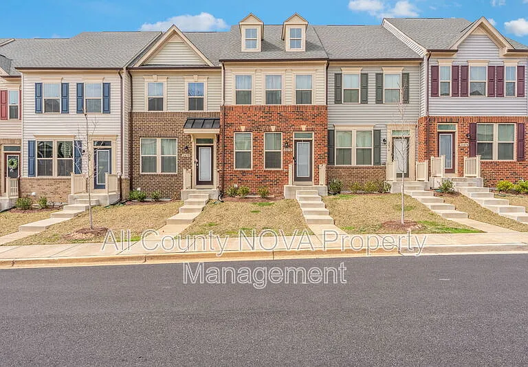 3472 Jacobs Ford Way — Photo 1