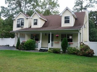 112 Rocky Point Landing Rd, Rocky Point, NY 11778