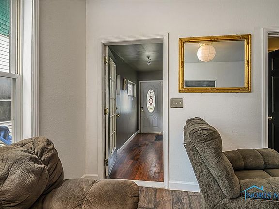 4th image of 660 Dover Pl